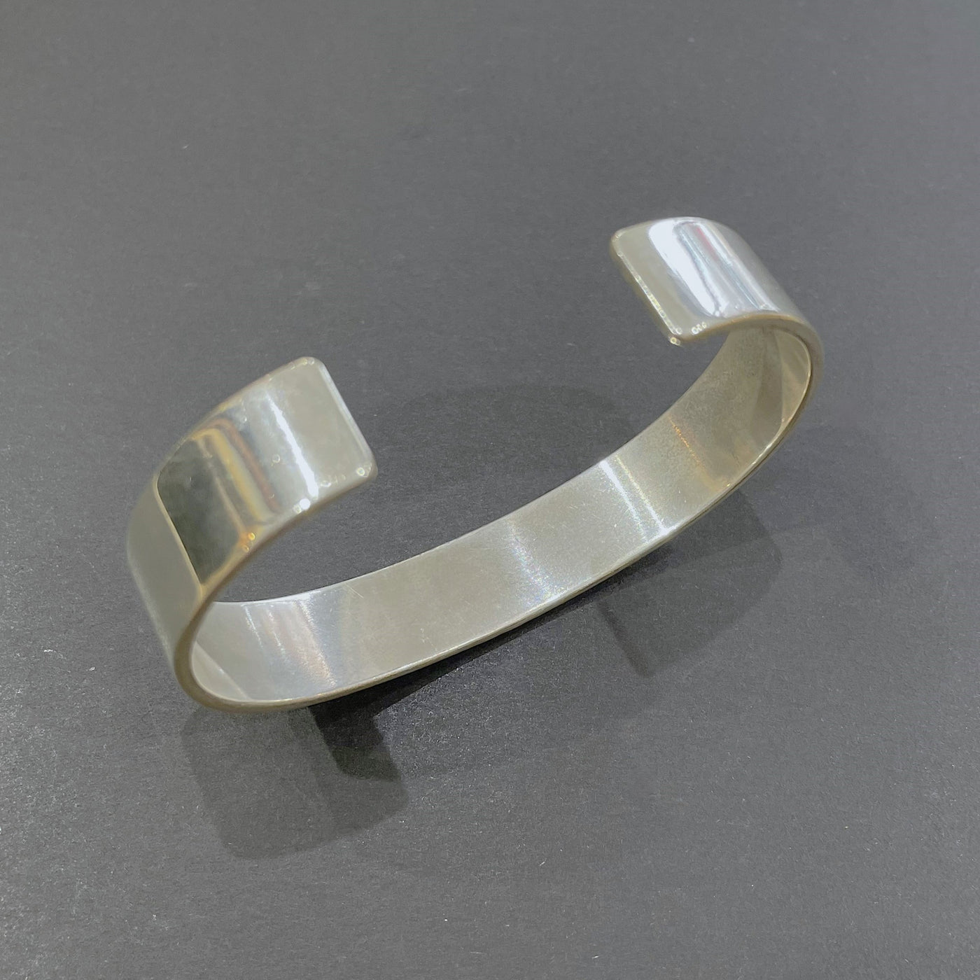 ゴローズ goro's 平打ちブレス(M) – DELTAone