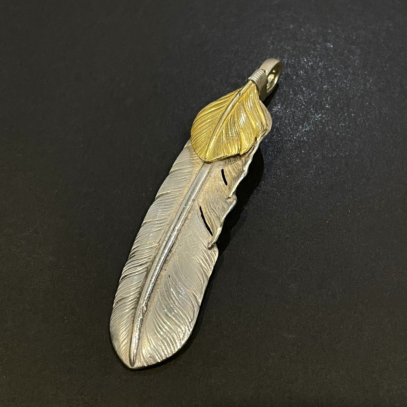 ゴローズ goro's[現行]上金特大フェザー(左) – DELTAone