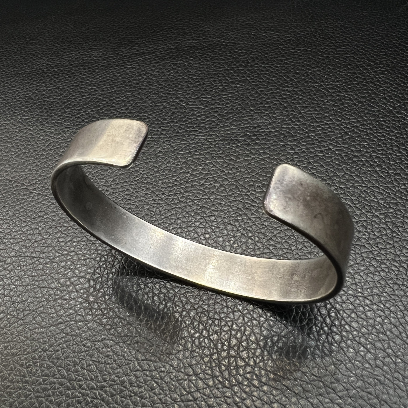 ゴローズ goro's [OLD]平打ちブレス(L)※メタル希少※形特別 – DELTAone