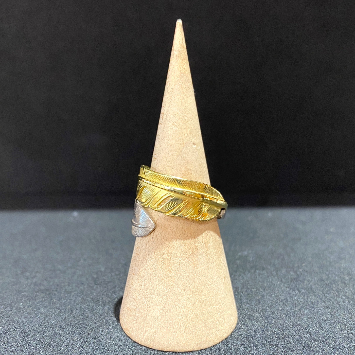 ゴローズ goro's Wフェザーリング(15号) – DELTAone