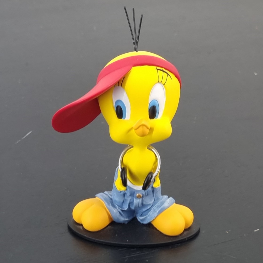 Vintage Tweety Bird with headphones statue - Demons & Merveilles