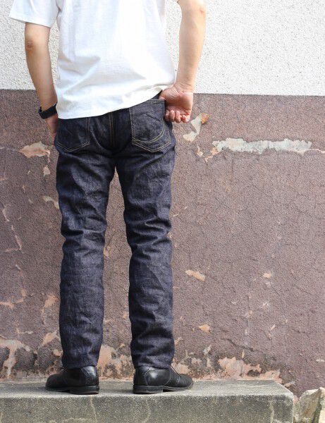 Momotaro Jeans | G015-MZ Deep Colored Indigo Narrow Tapered