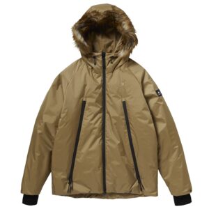 NANGA』独自の素材とダウンを活用した『le coq sportif』の新作