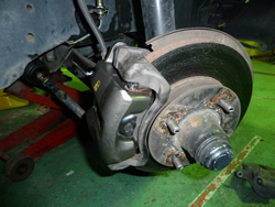 S130Z フロントブレーキ・キャリパー