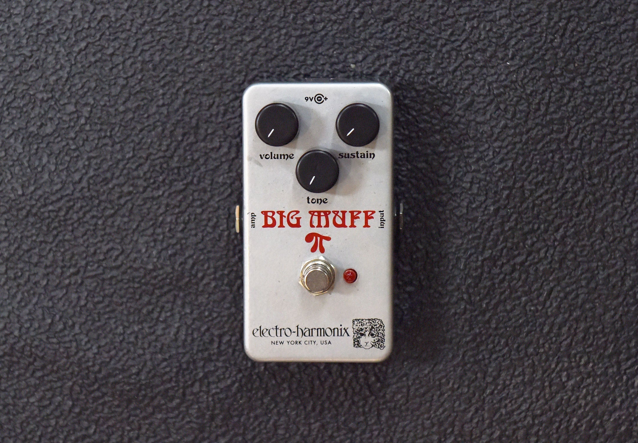 Ram's Head Big Muff Pi – Dave's Guitar Shop