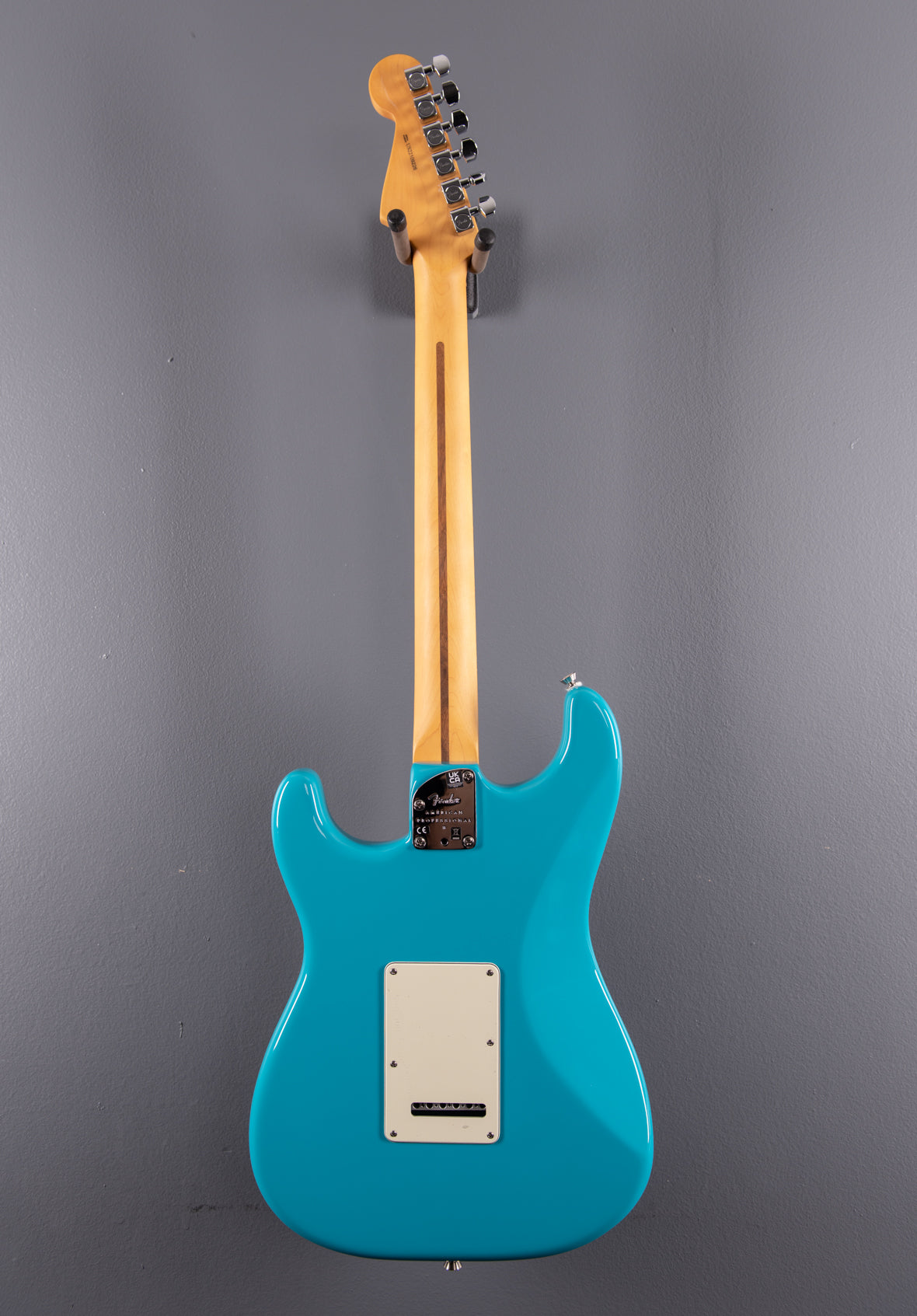 American Professional II Stratocaster HSS - Miami Blue w/Rosewood