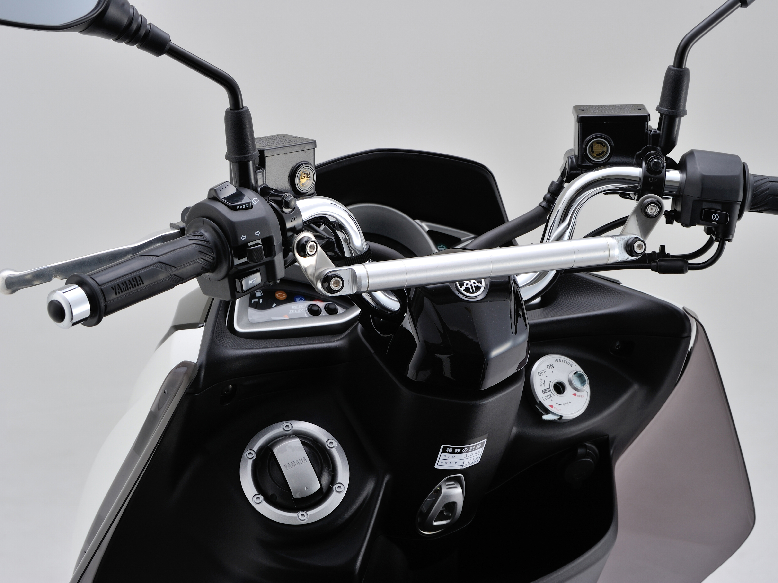 マルチマウントバーSC PCX、GROM、マジェスティS 等 クリアー/ブラック