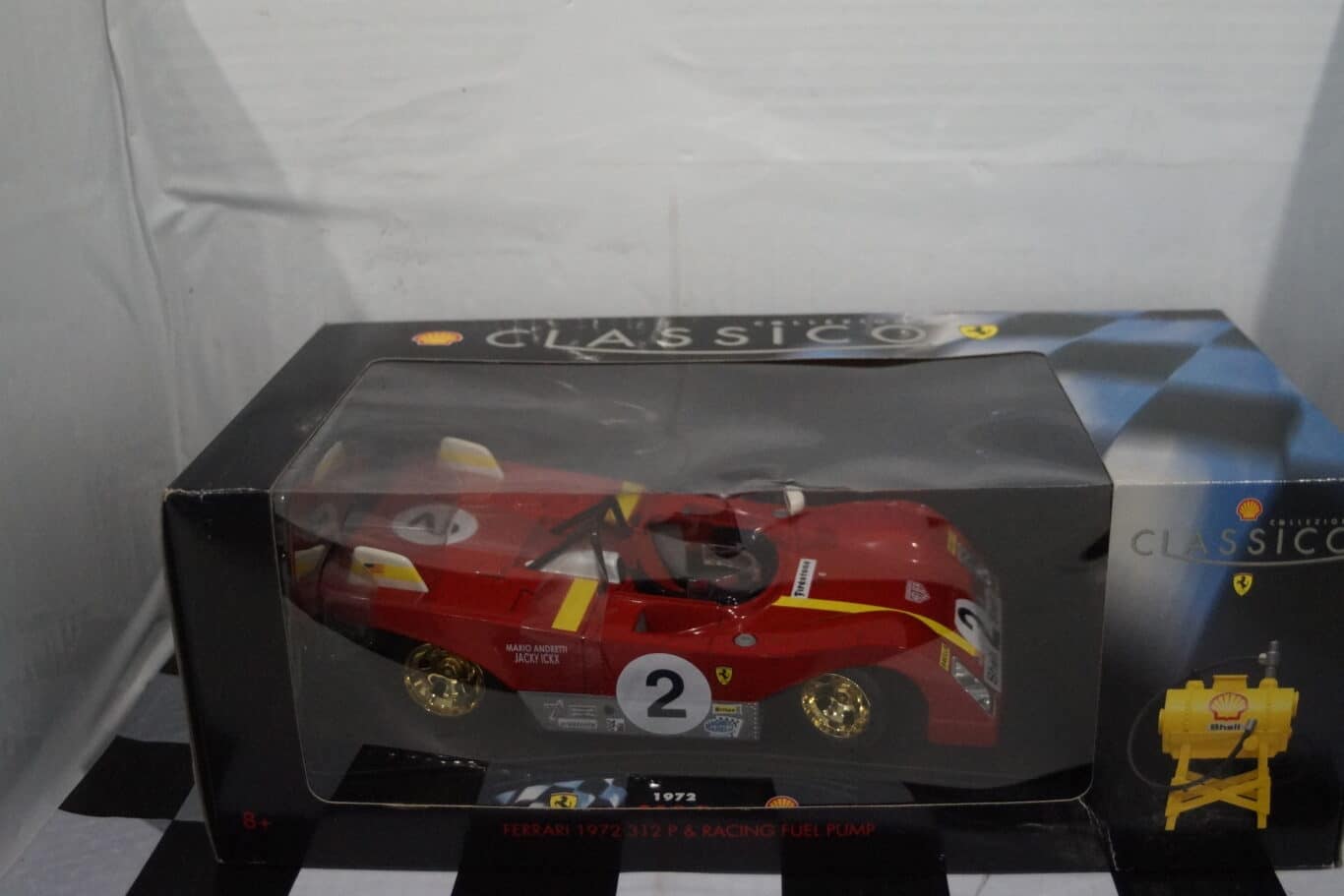 Classico Ferrari 1972 312 P and fuel pump ,Ickx,Andretti 40033
