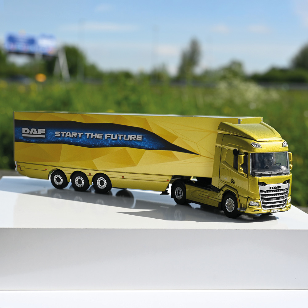 DAF – De Officiële Webshop - New DAF XF Truck and Trailer - 1:50