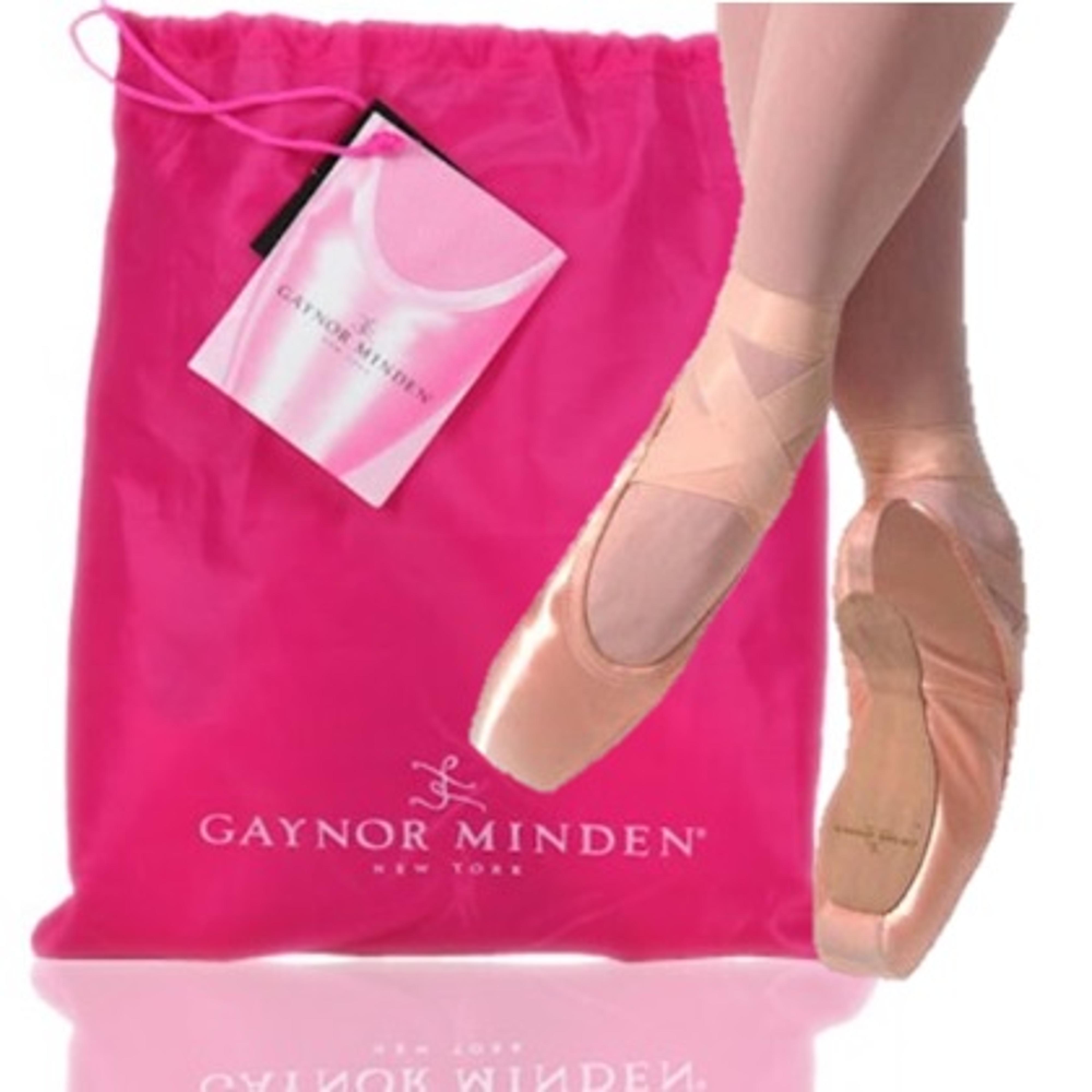 Gaynor Minden Europa Sleek 3-Box Supple Shank Deep Vamp Low Heel