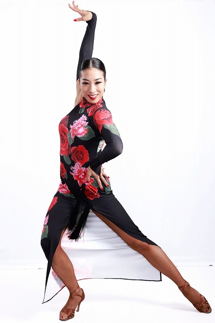 ラテンドレスの通販 社交ダンス衣装 ダンス用品の通販 GRACE（グレース