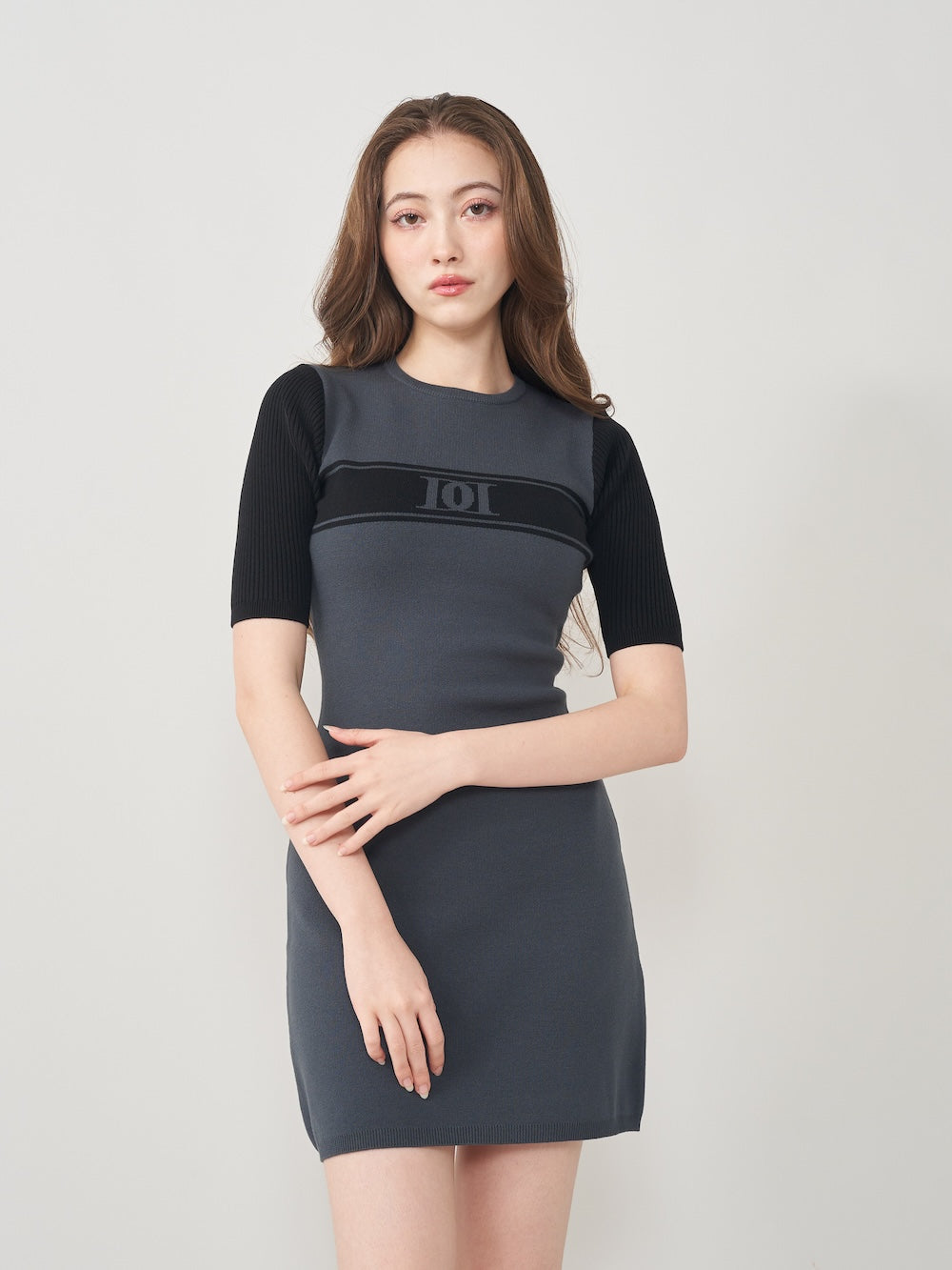 DDロゴバイカラーニットミニワンピース – Darich (ダーリッチ)