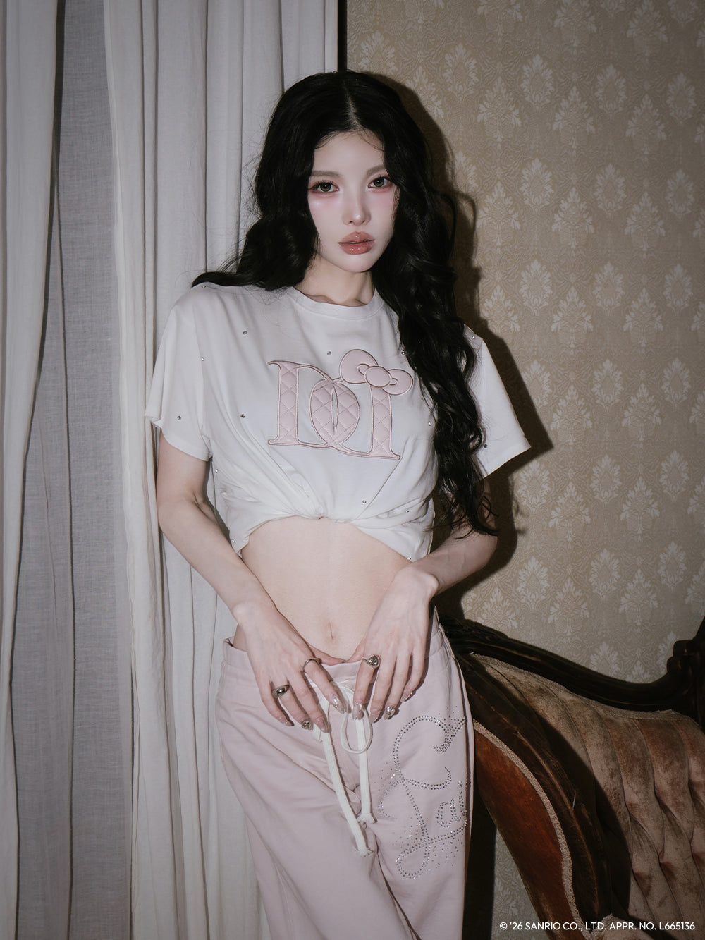 予約商品】Hello DarichキルティングアップリケビジューTシャツ