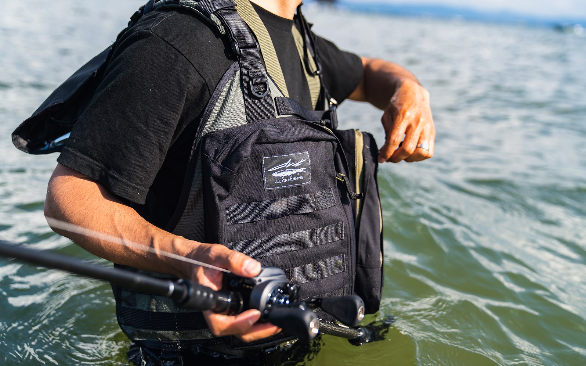 SUBROC × DRT SWIMBAIT GAME VEST | DRT inc.