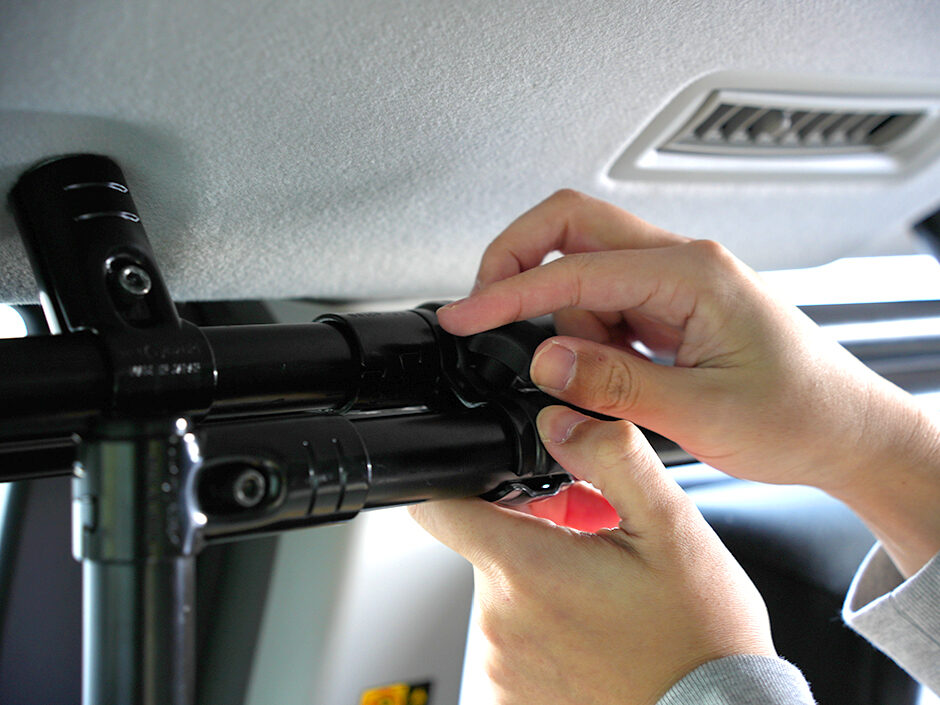 車内スノーボードラック｜Diy-Life - イレクターで、できるワクワクを。