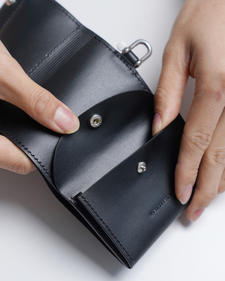 DERRICK - SHACKLE TRIFOLD WALLET / BLACK | ED ROBERT JUDSON(エド