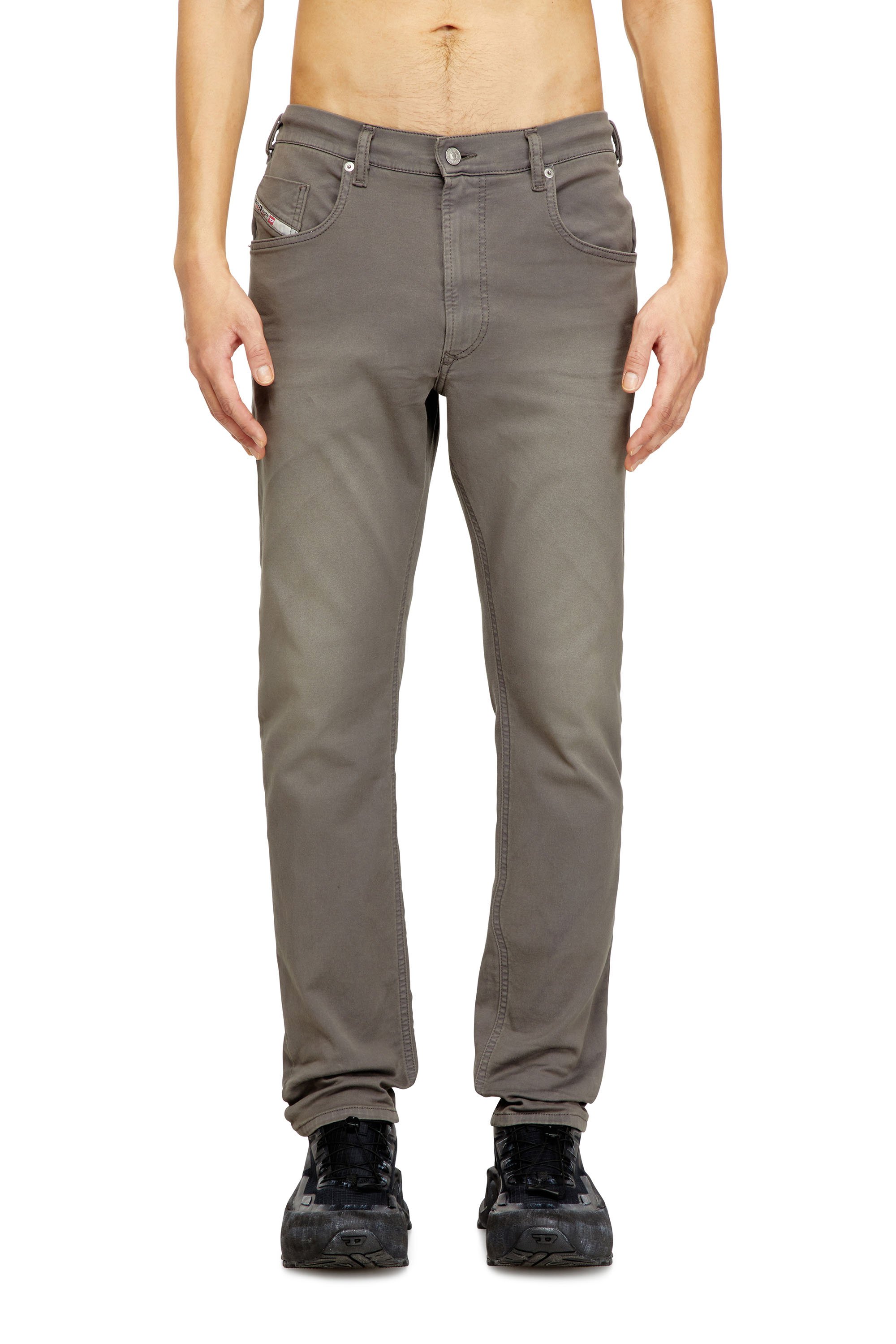 DIESEL】ジョグジーンズ｜メンズ ストレッチ ジーンズ｜ディーゼル公式