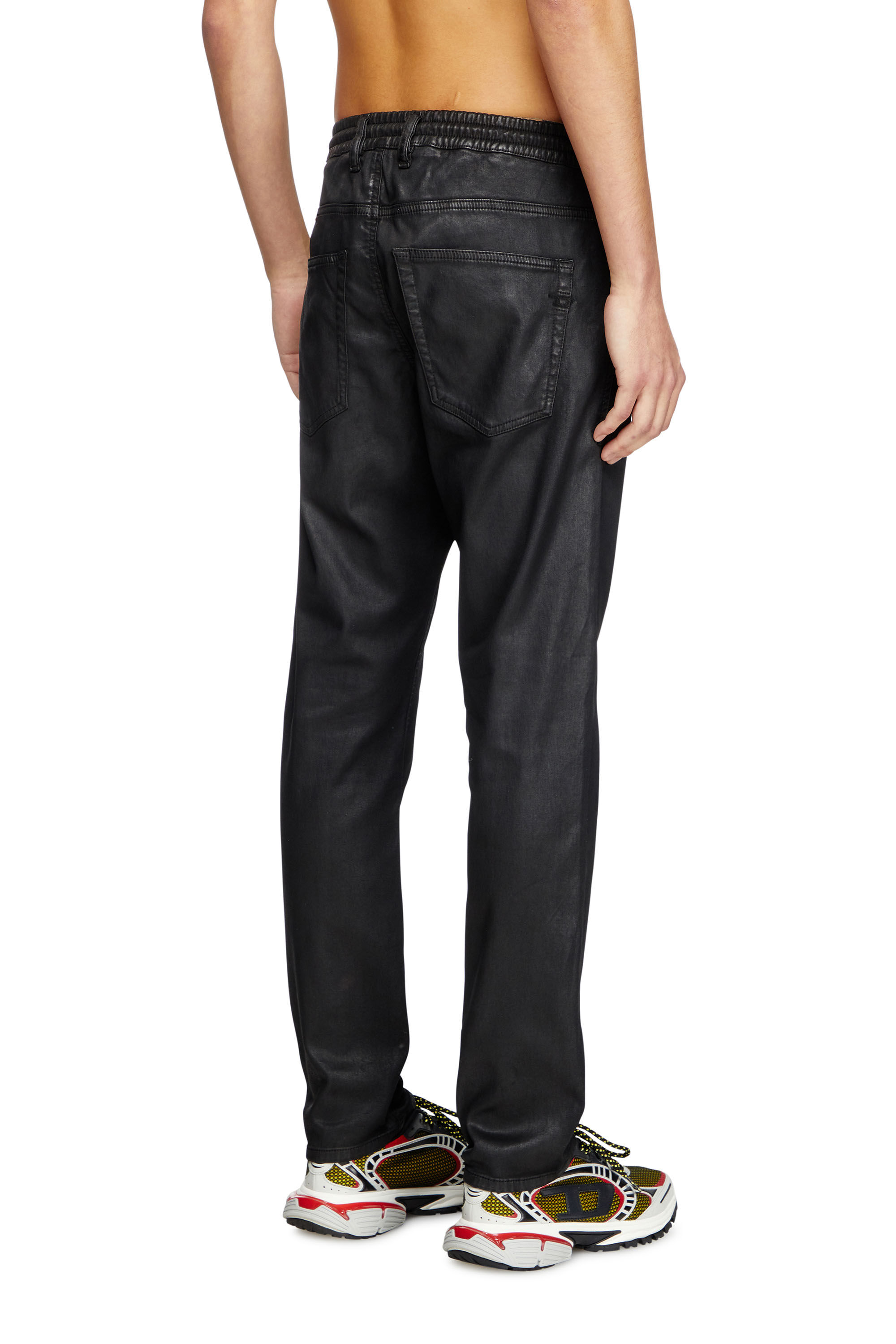 レギュラー 2032 D-Krooley Joggjeans® | ブラック/ ダークグレー