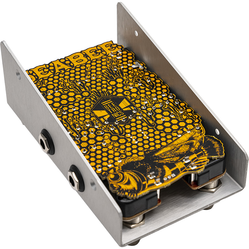 BEETRONICS／SEABEE】3つのコーラスと画期的なハーモコーラスを搭載