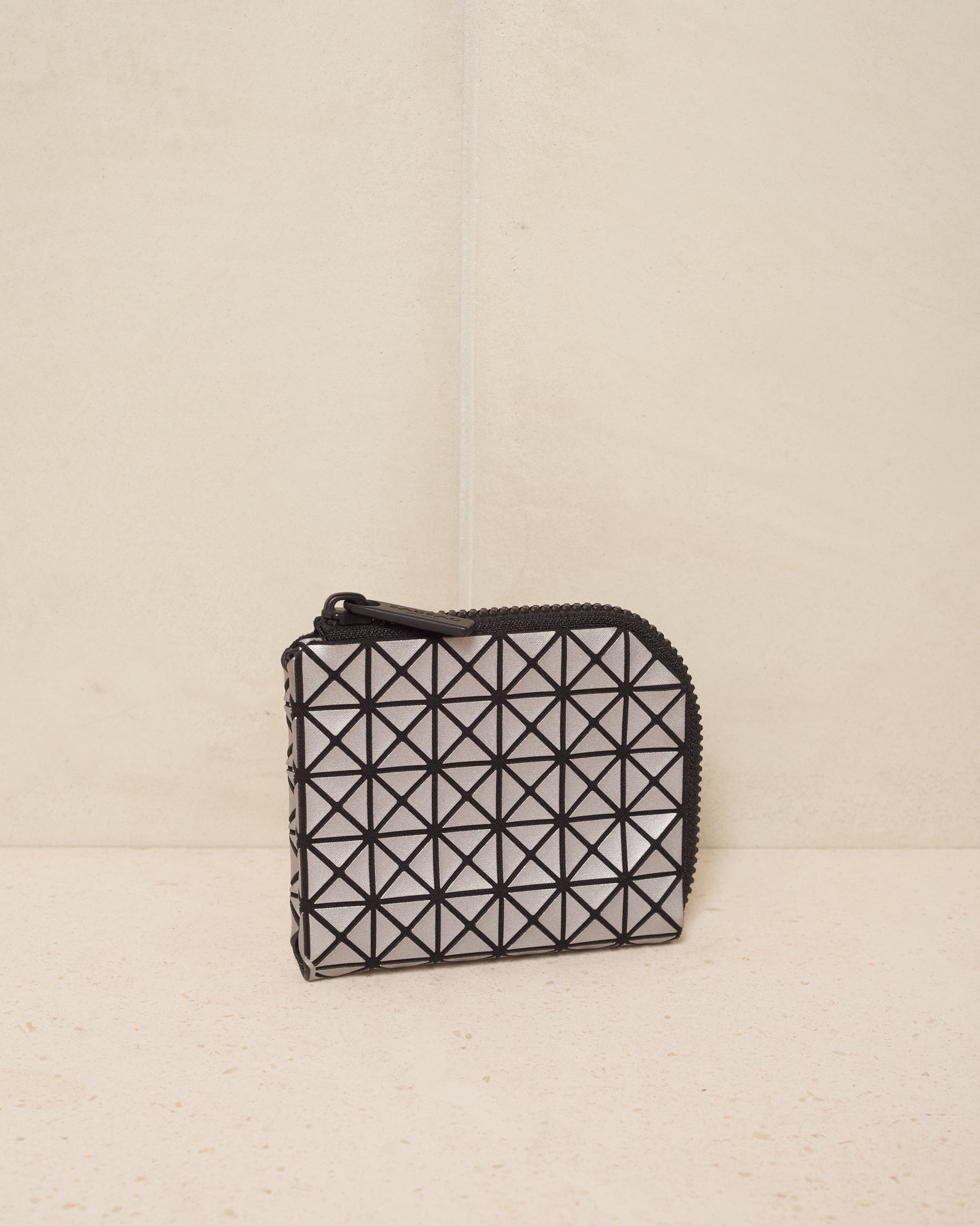 Bao Bao Issey Miyake Silver Clam Wallet bb37ag333 - DILETTANTE