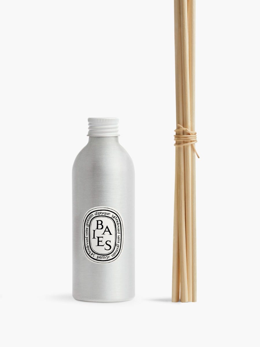 Baies（べ） - 香りのオーバル | Diptyque Paris