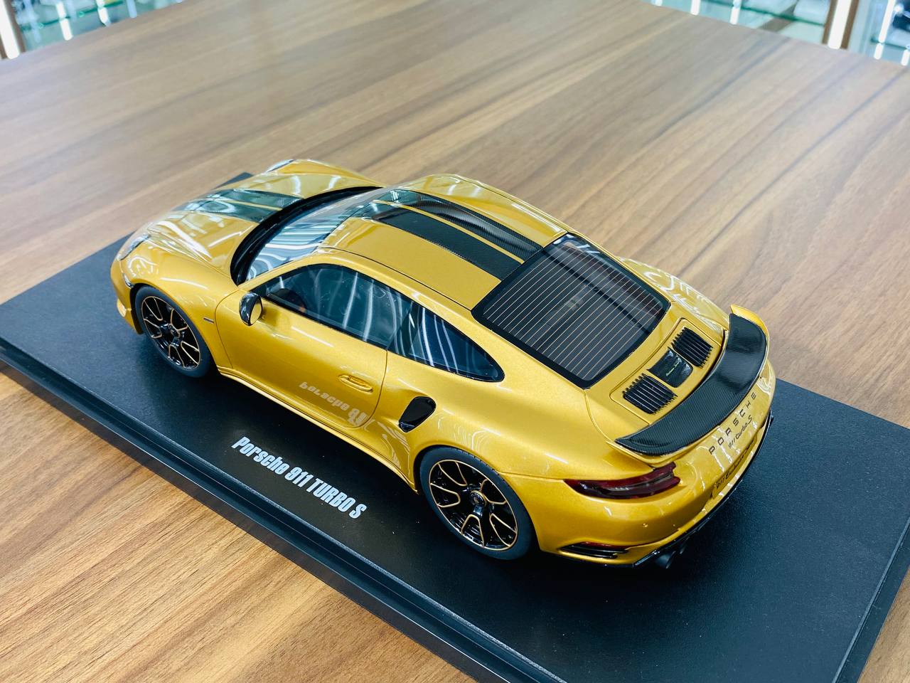 GT Spirit Porsche 911 Turbo S Resin - Gold | 1/18 Limited Edition