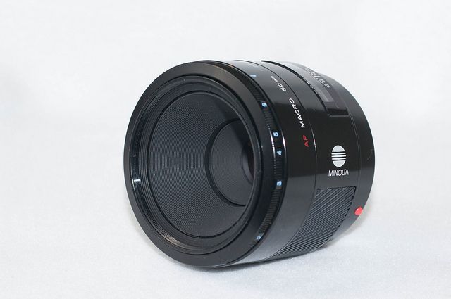 Minolta AF 50mm F2.8 Macro A-mount lens info