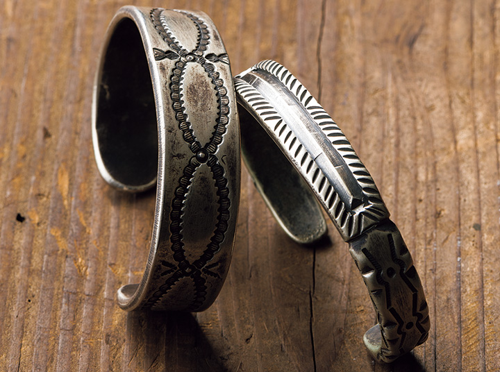 鈍～い輝きが今また気になる“コインシルバー”アクセ復権｜雑誌Begin