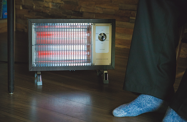 とことんヴィンテージな雰囲気がたまらない……ハモサのレトロヒーター