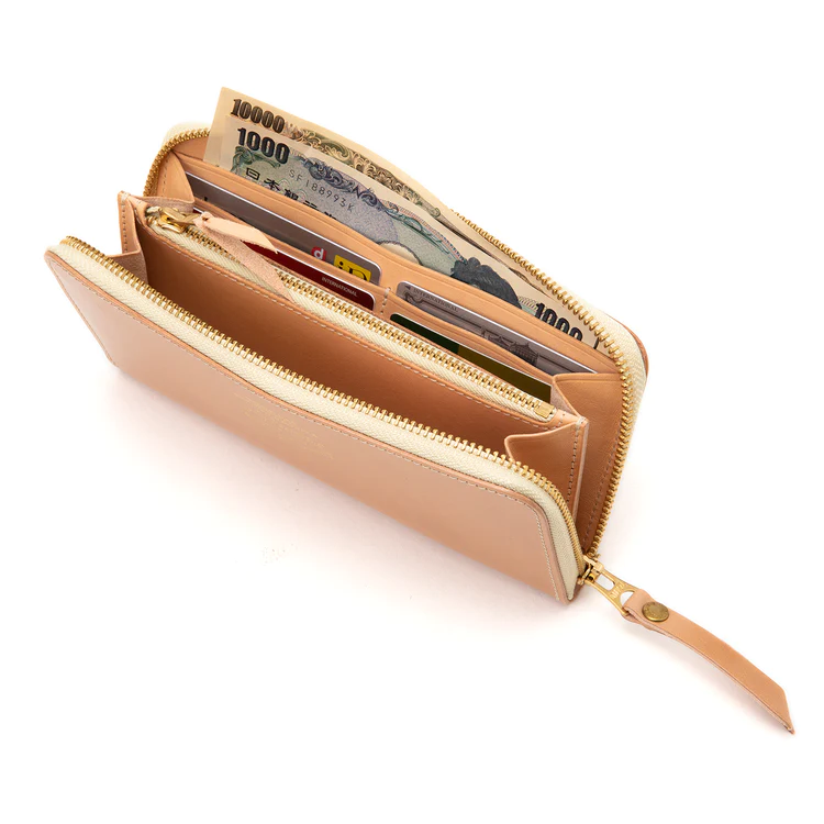 美しい経年変化を約束する】ストイックな職人魂が光るコードバン財布