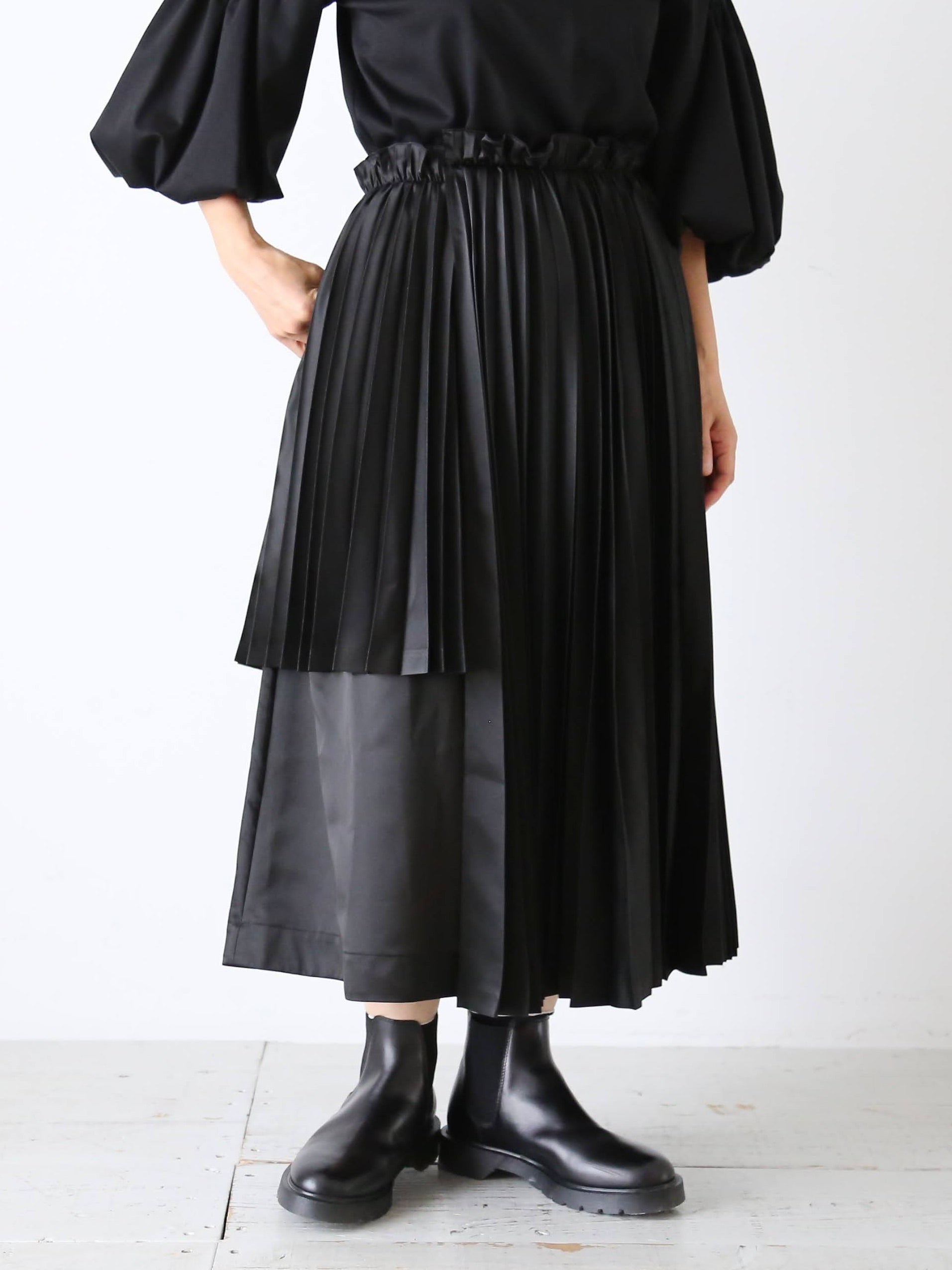 noir kei ninomiya エステルサテンプリーツスカート [3P-S016-051] – CREER