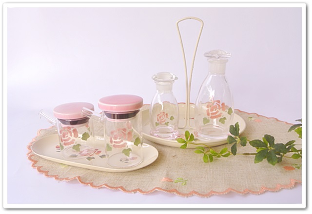 マニー ローズホロー カスタートレー（オーバル）【マニーと薔薇の雑貨