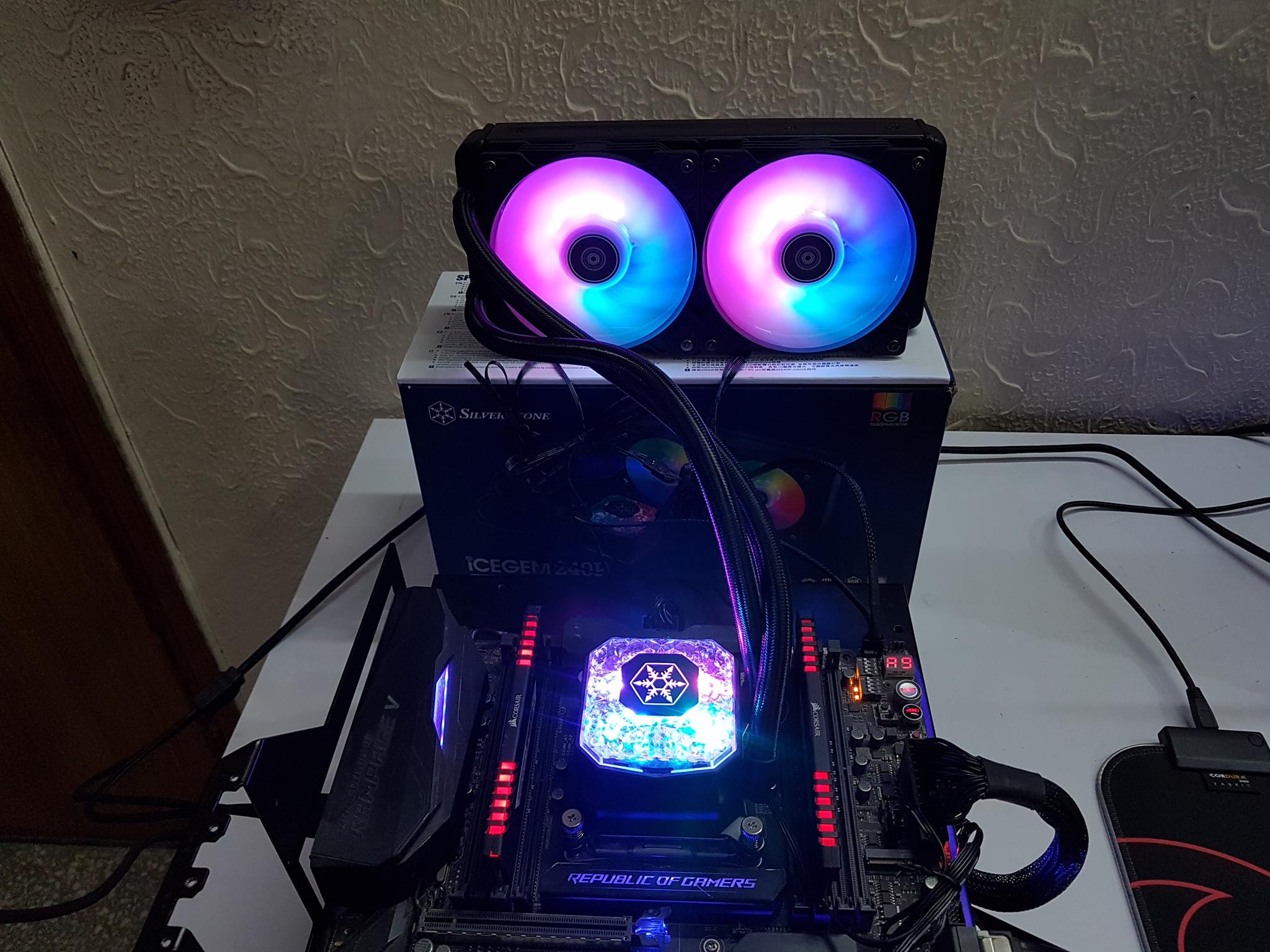 SilverStone iCEGEM 240P Review - EnosTech.com