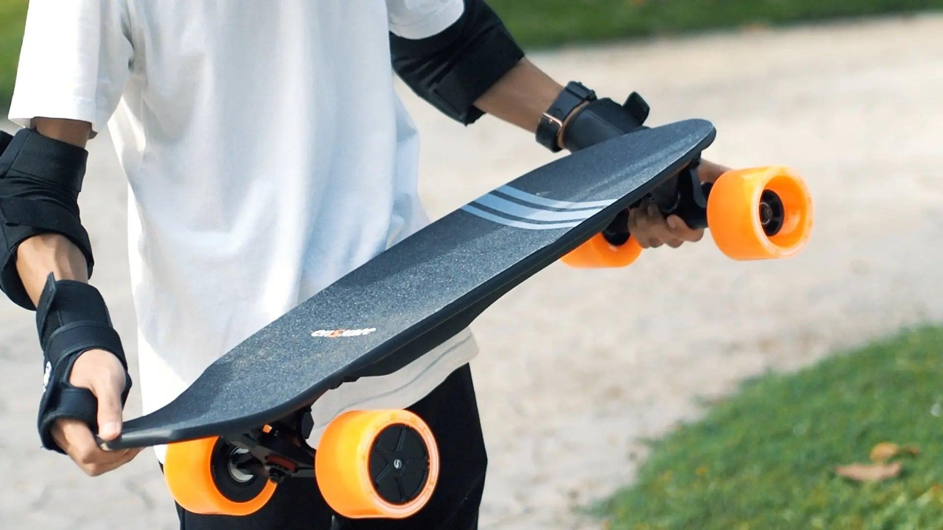 enSkate R3 Mini - Perfect Commute Tool | Powerful & Portable 20MPH