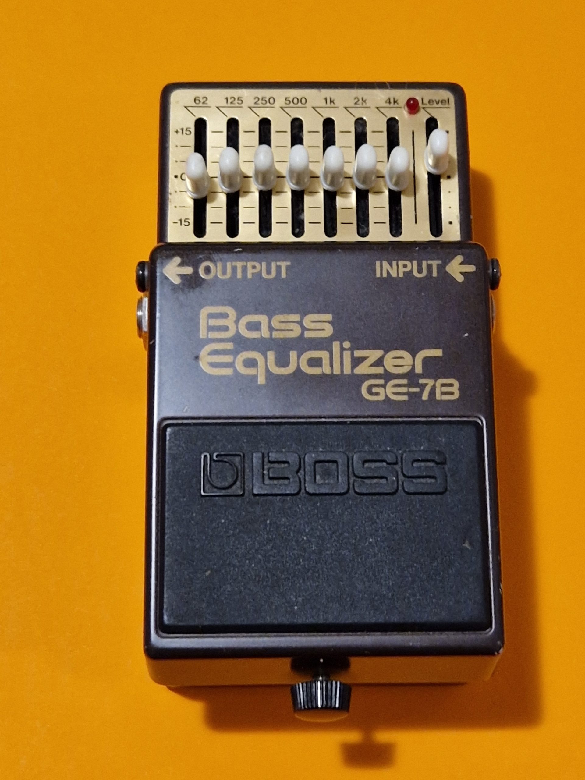 BOSS GE-7B Bass Equalizer - Effects Pedals