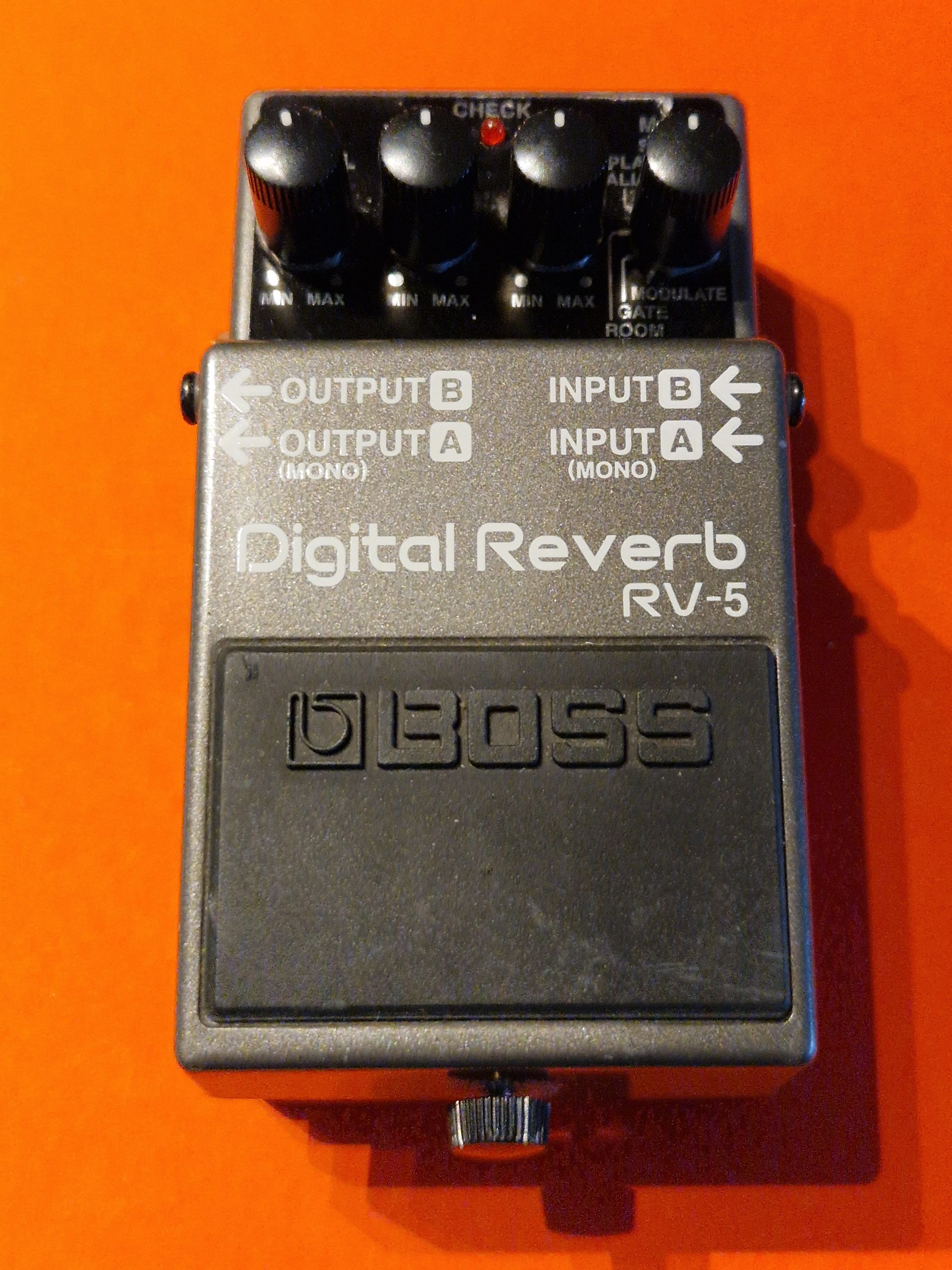 BOSS RV-5 Digital Reverb - Effects Pedals