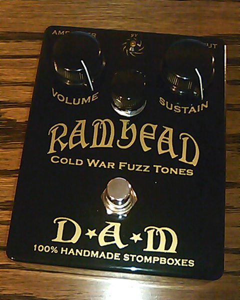 D.A.M Ram Headをレビュー！ラムズヘッド系エフェクター | 魔法の箱