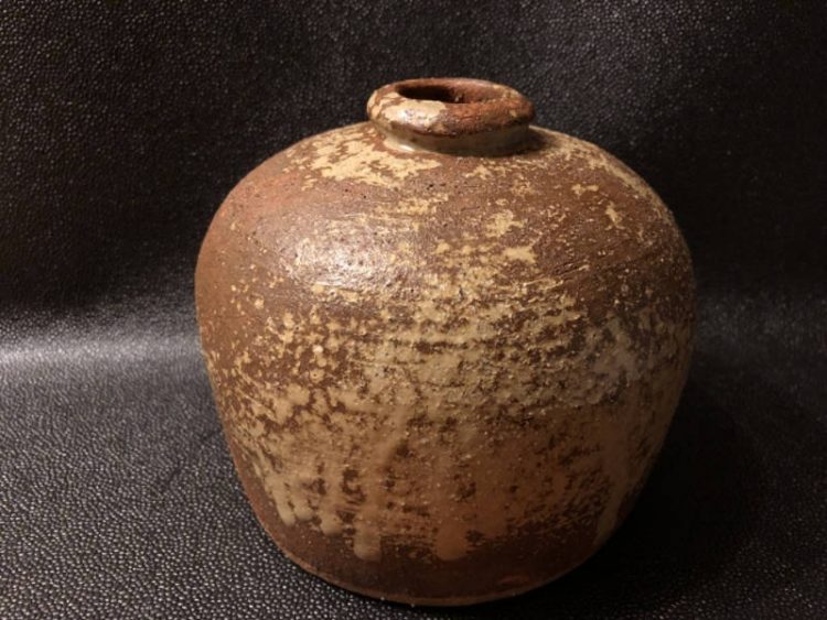 骨董品 備前焼の世界へようこそ：土から生まれる唯一無二の美｜愛知