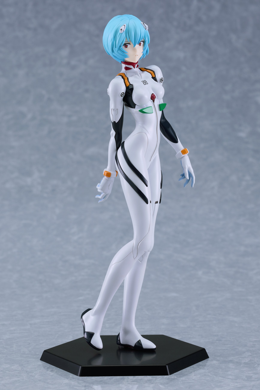 マックスファクトリーから「綾波レイ」が色分け済みのプラスチック