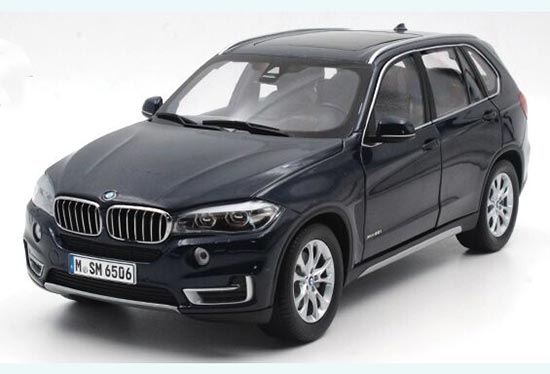 Deep Blue / White Paragon 1:18 Scale Diecast BMW X5 Model [NB1T679