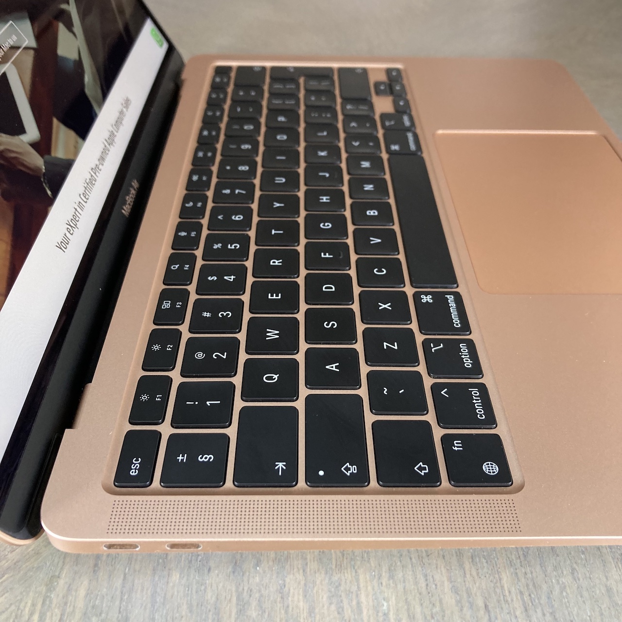 MacBook Air 13-inch M1 8-Core CPU, 7-Core GPU – 8GB Unified RAM