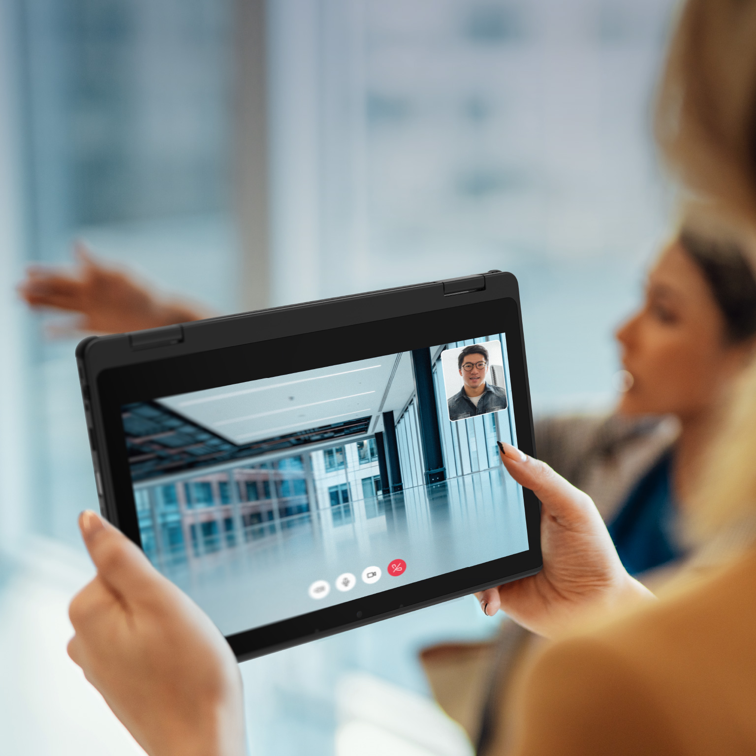 11.6型ワイド ノートパソコン（PC） LIFEBOOK QHシリーズ（WQ1/K1