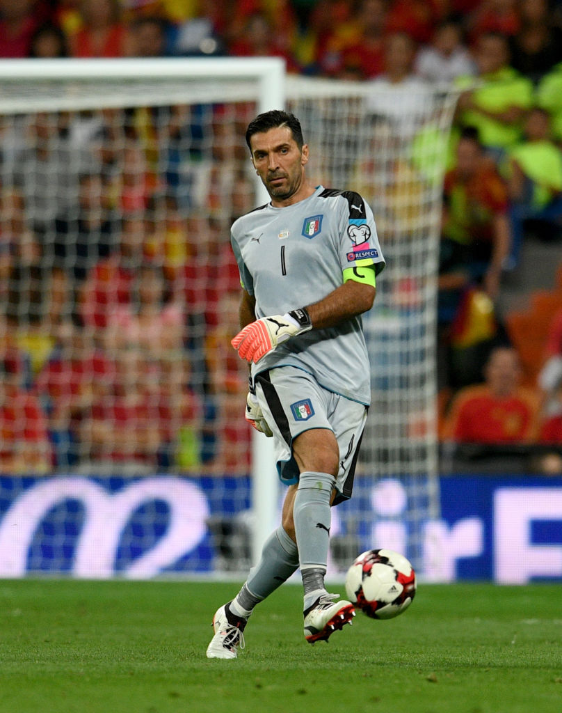 名手ブッフォン、イタリアとスペインの違いに嘆き節 「100本のパスを