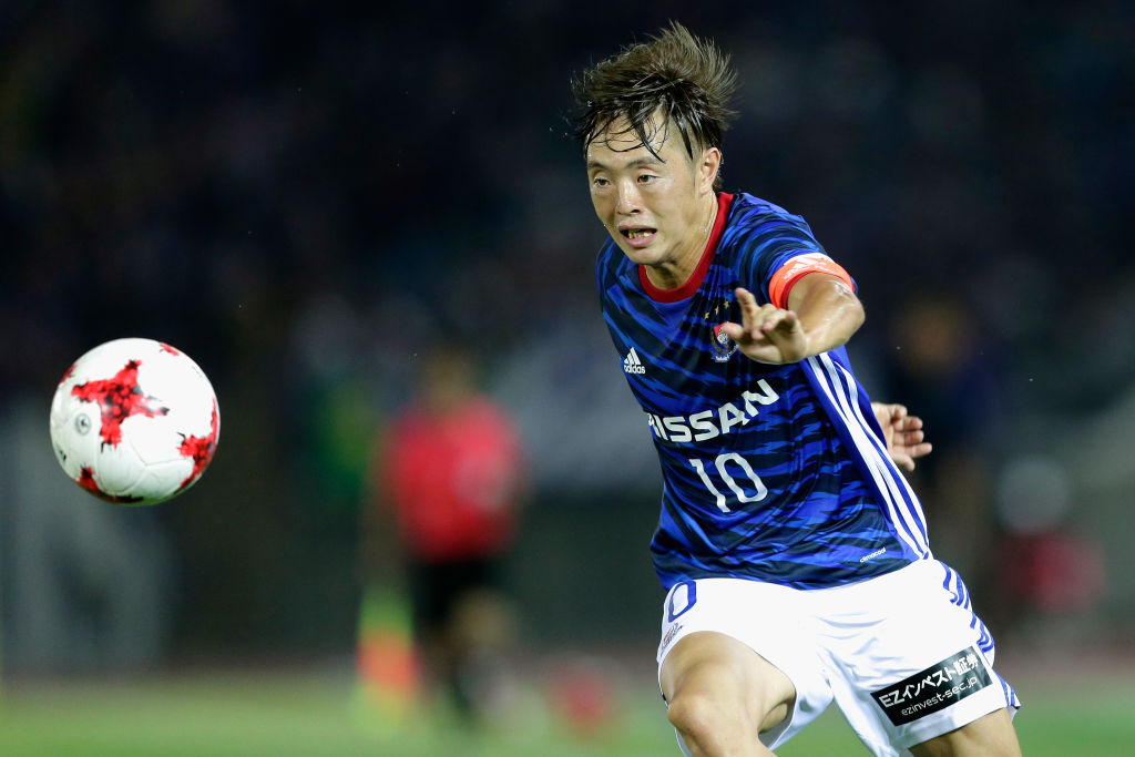 横浜FMの齋藤学、日本代表DFに偶然遭遇 バックを購入してくれた