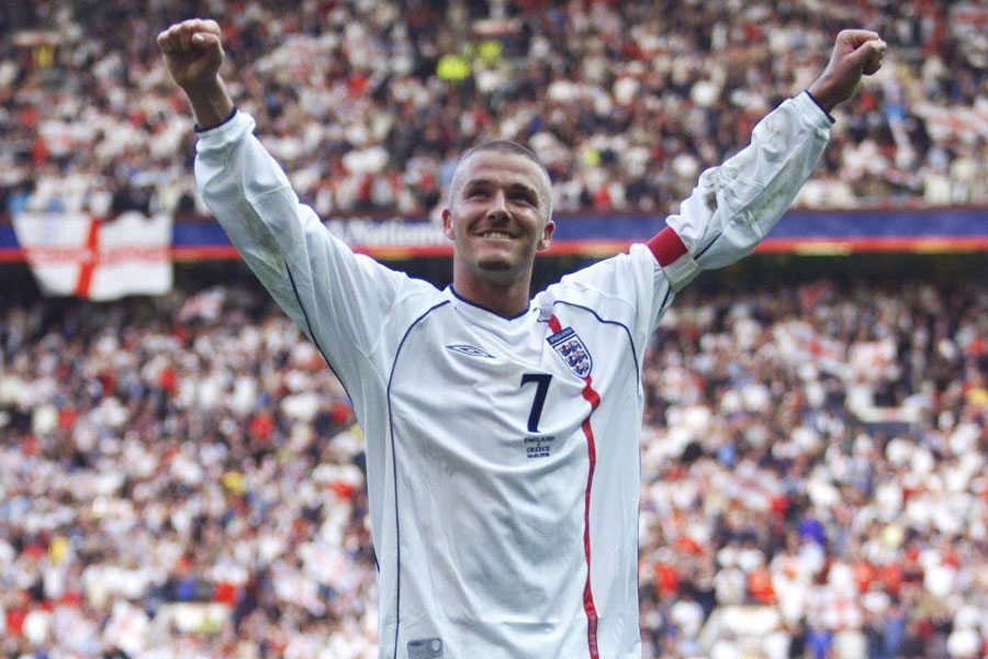 貴公子ベッカムが44歳の誕生日 伝説のFK弾に再脚光「黄金の右足