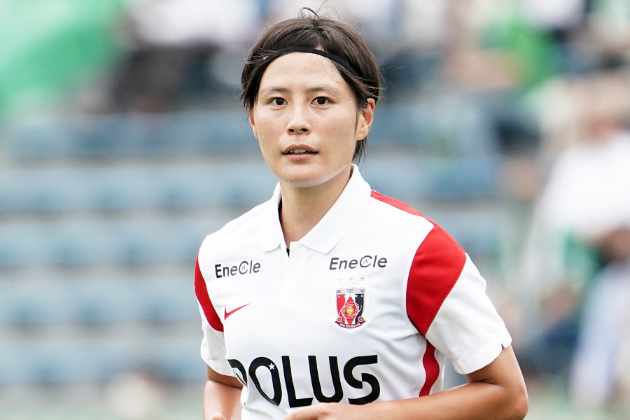 天然でかわいい」 猶本光、私服姿の先輩