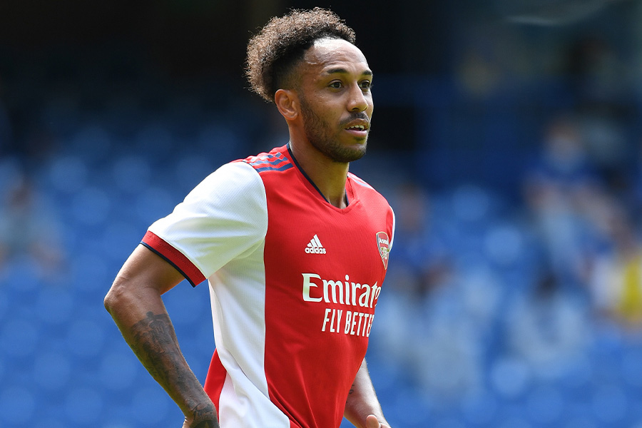 最も衝撃的な大失敗」 アーセナルFWオーバメヤンの決定機逸に英