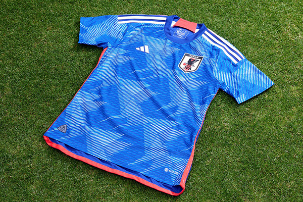 サッカー日本代表、新ユニフォームが発表！ カタールワールドカップで