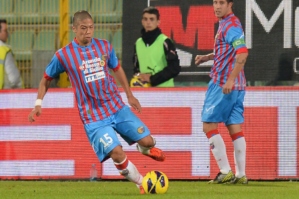 リスクが高い？ 10代で欧州移籍した日本人選手6人。その後どうなった