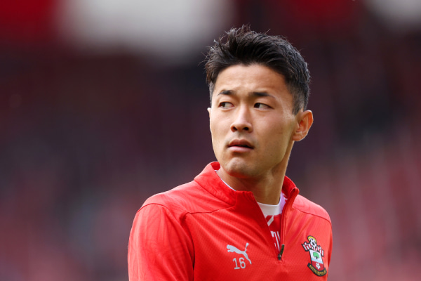 サッカー日本代表DF菅原由勢が所属のサウサンプトンが新サード